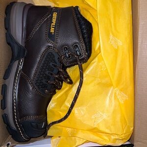 Caterpillar work boots, women’s 8, leather, comp toe, comfortable, $175 retail!